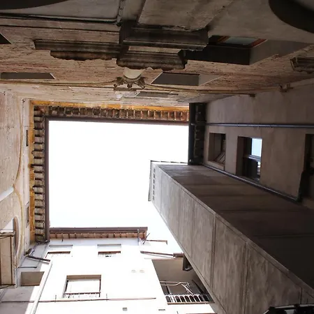 Residenze D'epoca Palazzo Coli Bizzarrini Апартаменты *