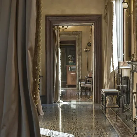 Residenze D'epoca Palazzo Coli Bizzarrini