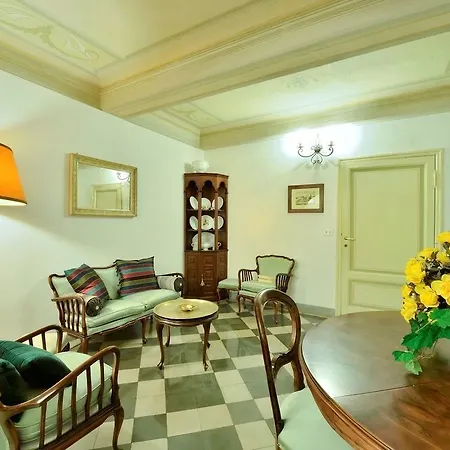Apartment Residenze D'epoca Palazzo Coli Bizzarrini *