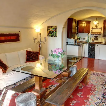 Residenze D'epoca Palazzo Coli Bizzarrini Apartment Siena