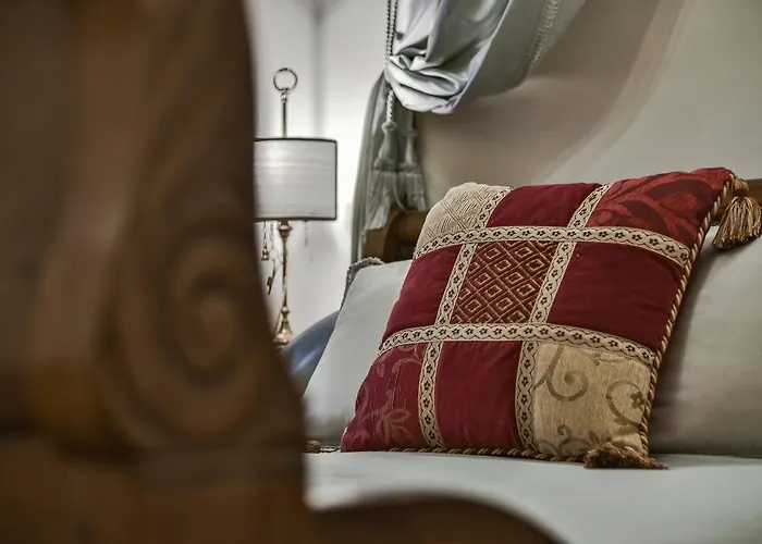 德波卡帕拉索科里比莎丽尼酒店