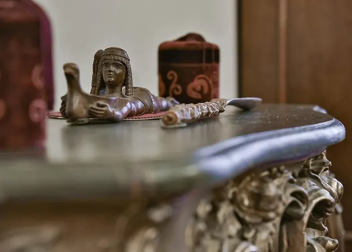 德波卡帕拉索科里比莎丽尼酒店